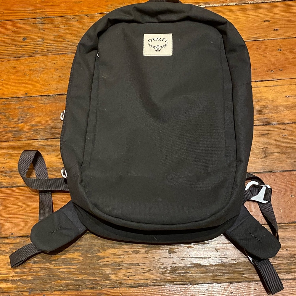 OSPREY Black Backpack